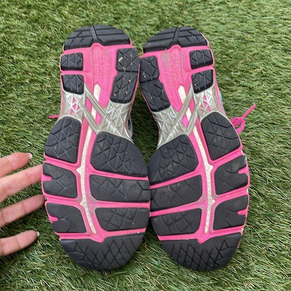 ASICS Gel Kayano - Picture 4 of 5